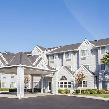Microtel Inn&Suites Modesto Ceres Eksteriør bilde