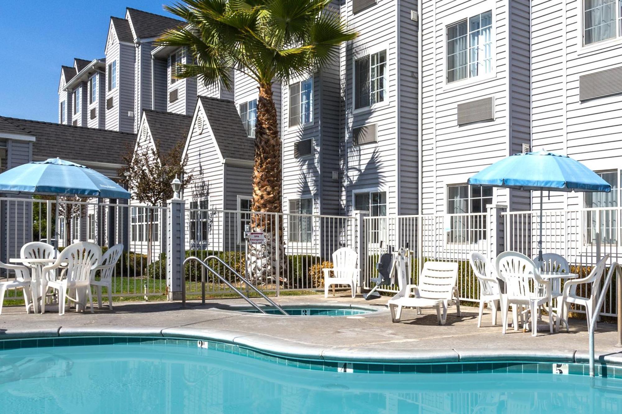 Microtel Inn&Suites Modesto Ceres Eksteriør bilde